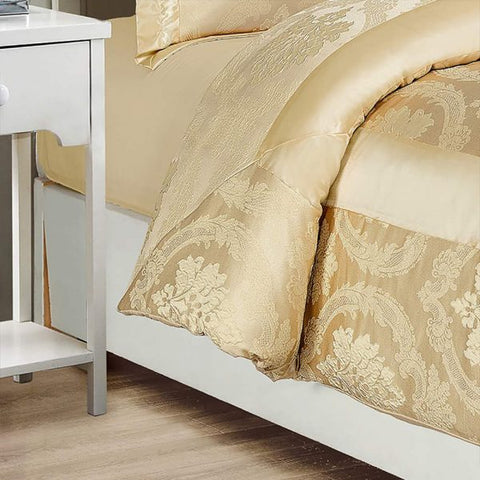 Cream Cozy Bedspread Set