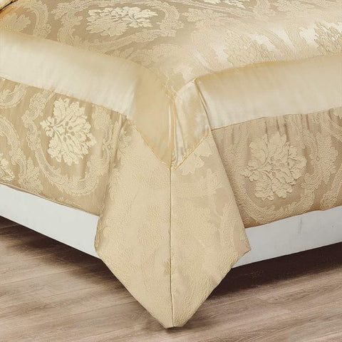 Cream Cozy Bedspread Set