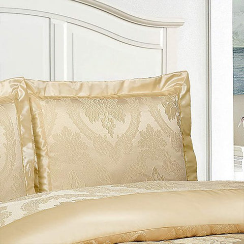 Cream Cozy Bedspread Set