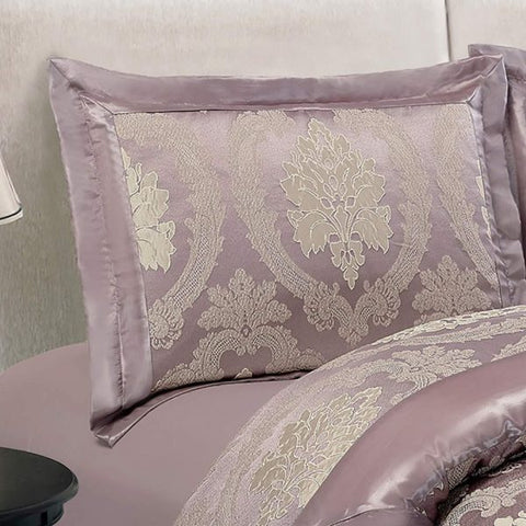 Luxurious Mauve Bedspread Set