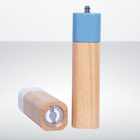 Tessie And Jessie Classic Salt and Pepper Mill