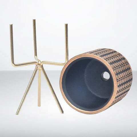 Black Leaf Design Clay Pot