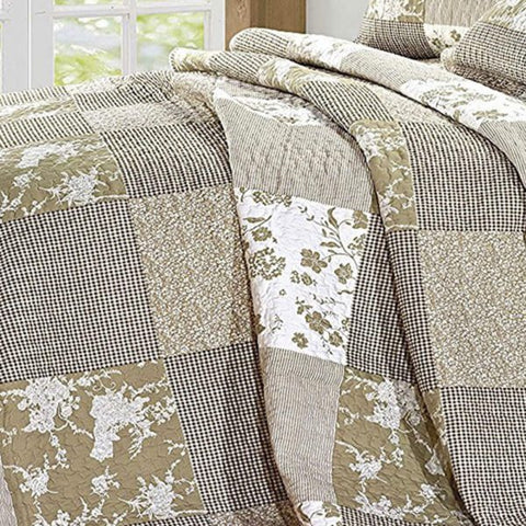 Super Swanky Patchwork Bedspread Set