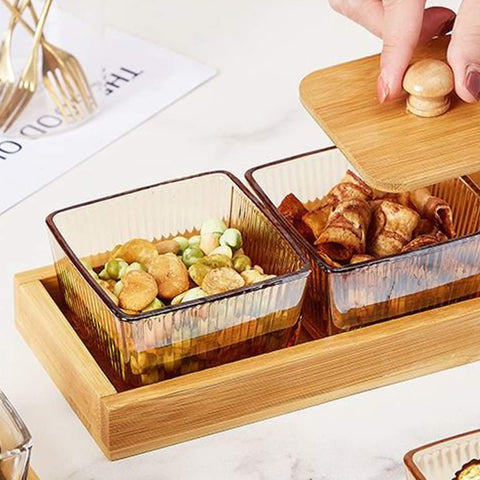 2pcs Glass Bowls Arranged in Wooden Tray
