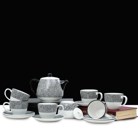 16Pcs Assorted Monochrome Versatile Tea Set