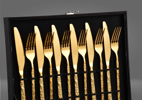 24Pcs Luxury Gold Engraved Cutlery Set