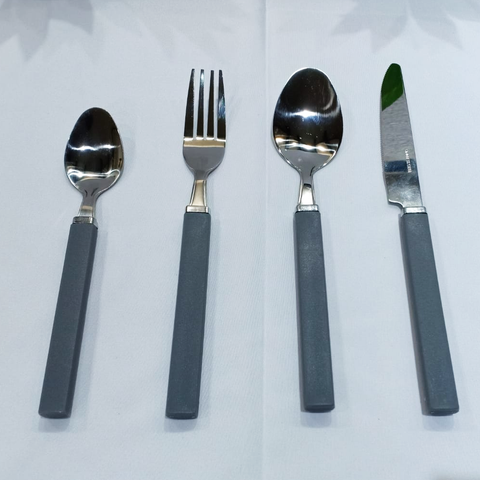 16Pcs Silver And Black Cutlery Set