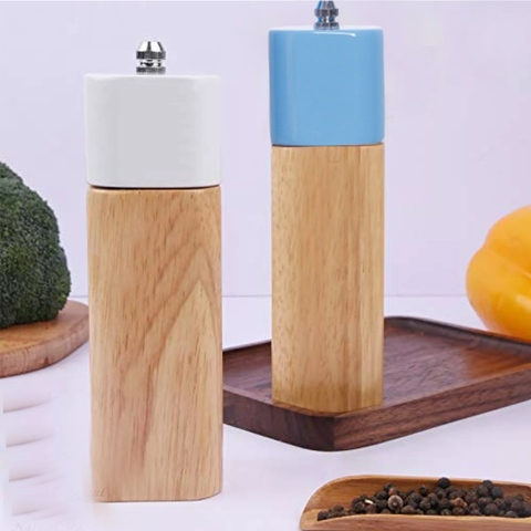 Tessie And Jessie Classic Salt and Pepper Mill