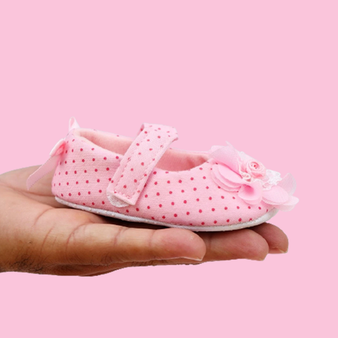 2Pcs Mushy Baby Girl Bib And Booties