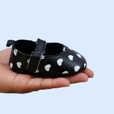 2Pcs Mushy Baby Girl Bib And Booties