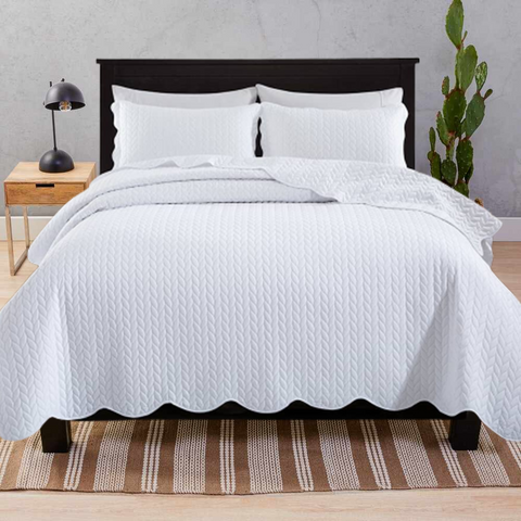 White Superior Quality Bedspread Set