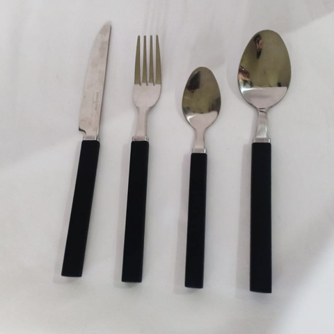 16Pcs Silver And Black Cutlery Set