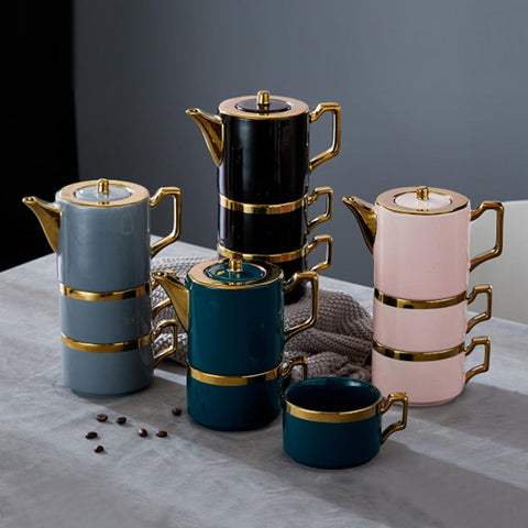 Snoopy Stackable Tea Pot Set And Gold Rimmed Cups