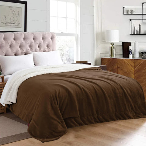 Sherpa Fleece Throw Blankets