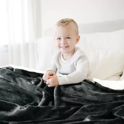 Black Fluffy Sherpa Blanket