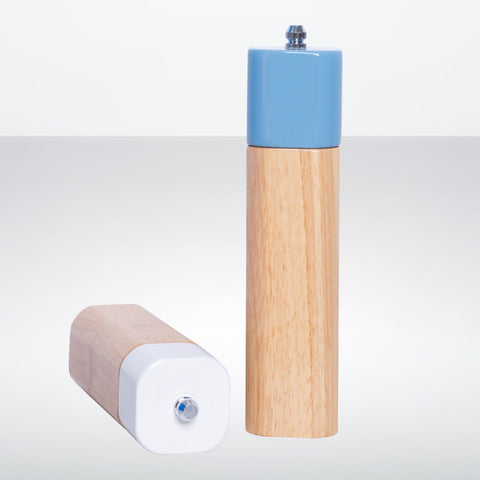 Tessie And Jessie Classic Salt and Pepper Mill