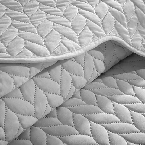 Silver Superior Quality Bedspread Set